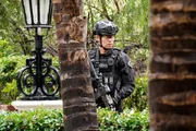 David Lim als Officer Victor Tan
