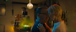 Ryszard (Zbigniew Zamachowski) und Helga (Ulrike Willenbacher).