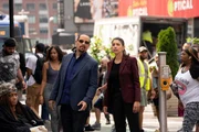 LAW & ORDER: SPECIAL VICTIMS UNIT -- "The Burden of our Choices" Episode 21004 -- Pictured: (l-r) Ice T as Detective Odafin "Fin" Tutuola, Jamie Gray Hyder as Katriona "Kat" Azar Tamin