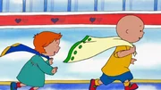 Rosie (li.) und Caillou spielen die Geschichten vom Superb&auml;r und dem kleinen B&auml;r nach.