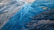 Wie Adern ziehen sich die Wasserl&auml;ufe durch die Landschaft.