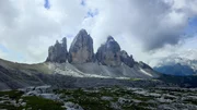 Die drei Zinnen sind die Charakter - Berge der Dolomiten und weltweit als Symbol f&uuml;r das steinerne Herz der Alpen bekannt.