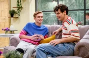 Elias (Aurel Klug, l.) und Leo (Orlando Lenzen, r.) hoffen das Massimo Erfolg haben wird. Elias (Aurel Klug, l.) und Leo (Orlando Lenzen, r.) hoffen das Massimo Erfolg haben wird.