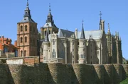 Der Bischofspalast von Astorga ist eines von nur drei Bauwerken, die der ber&uuml;hmte Architekt Antoni Gaud&iacute; au&szlig;erhalb Kataloniens verwirklicht hat.