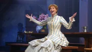 Jane Lynch als Sophie Lennon