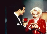 Tommy Nooman (Gus Esmond), Marilyn Monroe (Lorelei Lee).