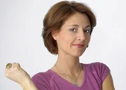 ARD/MDR  HENDRIKJE FITZ, Schauspielerin, spielt in der Arztserie "In aller Freundschaft"  die Pia Heilmann, Ehefrau von Chefarzt Roland Heilmann. &copy; MDR/ Jehnichen - honorarfrei, Verwendung nur im Zusammenhang mit o.g. MDR-Sendung bei Nennung "Bild: MDR/ Jehnichen". (S1) MDR-HA Kommunikation (0341) 300 6477 oder -6463 Fax -6456 email: pressefoto@mdr.de       . 1_Hendrikje_Fitz_2005