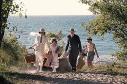 Henriette Confurius (Dora), Mira Griesbaum (Gerti), Sabin Tambrea (Franz Kafka), Lionel Hesse (Felix).