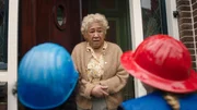 Frau Sanchez staunt über Saïds und Annas Superservice. Frau Sanchez staunt über Saïds und Annas Superservice.