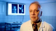 Fall "Der Scheiterhaufen": Die verkohlte Leiche eines Kindes wurde gefunden. Rechtsmediziner Prof. Dr. Manfred Riße aus Gießen berichtet von den schwierigen Aufgabe, das Kind zu identifizieren. Fall "Der Scheiterhaufen": Die verkohlte Leiche eines Kindes wurde gefunden. Rechtsmediziner Prof. Dr. Manfred Riße aus Gießen berichtet von den schwierigen Aufgabe, das Kind zu identifizieren.