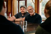 Von links: Sebastian Bezzel und Simon Schwarz. Von links: Sebastian Bezzel und Simon Schwarz.