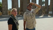 Luxor, Ägypten - Archäologen, Maria Nilsen und John Ward. Luxor, Ägypten - Archäologen, Maria Nilsen und John Ward.