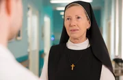 Petra Zieser spielt die Ordensschwester Klara, deren Verhalten zu einer erschütternden Konfrontation mit ihrer Mitschwester Johanna führt. Petra Zieser spielt die Ordensschwester Klara, deren Verhalten zu einer erschütternden Konfrontation mit ihrer Mitschwester Johanna führt.
