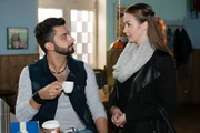 Can (Volkan Isbert) versetzt es einen Stich, dass Katjas (Anna-Katharina Samsel) neue Beziehung mit Daniel immer ernster wird. Can (Volkan Isbert) versetzt es einen Stich, dass Katjas (Anna-Katharina Samsel) neue Beziehung mit Daniel immer ernster wird.
