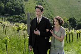 Sabin Tambrea (Franz Kafka), Henriette Confurius (Dora).