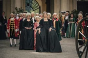 Lieserl (M&aacute;ria Mokr&aacute;&scaron;ov&aacute;), Maria Theresia (Ursula Strauss), Joseph II. (Aaron Friesz)