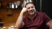 Steve DiSchiavi visits with old friend Lanetra Bennett who fills him in about a vicious homicide in Madison, FL, as seen on Travel Channel's The Dead Files.