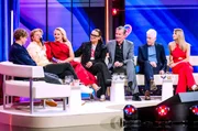 v.li.: Tim Bendzko, Thorsteinn Einarsson, Barbara Schöneberger, Jenny Jürgens, John Jürgens, Michael Mittermeier, Melissa Naschenweng. v.li.: Tim Bendzko, Thorsteinn Einarsson, Barbara Schöneberger, Jenny Jürgens, John Jürgens, Michael Mittermeier, Melissa Naschenweng.