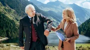 Beim Termin mit den Investoren des Edelwei&szlig;-Projekts ist Peter Herbrechter (Michael K&ouml;nig) im Gegensatz zu Elisa R&ouml;dder (Sonja Kirchberger) auffallend unkonzentriert und verwirrt.