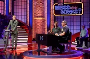 Moderator Kai Pflaume mit Rateteam-Kapit&auml;n Elton und dem Schauspieler Jan Josef Liefers.
