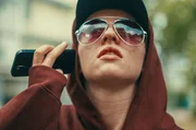 Ilama (Janne Pauline B&ouml;hm) ger&auml;t in einen Kleinstadt-Krimi mit dramatischen Verwechslungen und &uuml;berforderten Rentnerinnen.