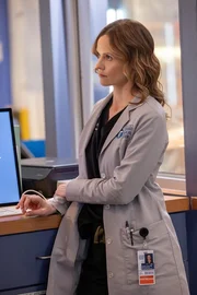CHICAGO MED -- "Double Down" Episode 1107 -- Pictured: Sarah Ramos as Dr. Caitlin Lenox