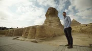 Gizeh, &Auml;gypten - Arch&auml;ologe Chris Naunton auf dem Gizeh-Plateau.