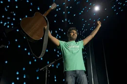 Himesh Patel (Jack Malik).