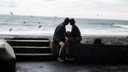 l-r: Ludo (Alessandro Piavani), Bea (Laura Osma)