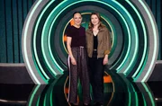 Gastgeberin Carolin Kebekus mit ihrem Gast Luisa Neubauer (r.). Gastgeberin Carolin Kebekus mit ihrem Gast Luisa Neubauer (r.).
