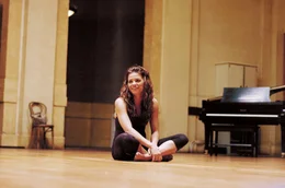Nora (Jenna Dewan) ist der Star der renommierten "Maryland School Of Arts". Eines Tages wird ein Junge zu 200 Sozialstunden verdonnert, die er an ihrer Ballettschule absolvieren muss ...