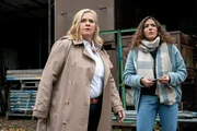 Für Dagmar Schnee (Petra Kleiner, l.) und Kim Nowak (Amy Mußul, r.) beginnt ein Wettlauf mit der Zeit, denn Ina ist ein zweites Mal verschwunden. Für Dagmar Schnee (Petra Kleiner, l.) und Kim Nowak (Amy Mußul, r.) beginnt ein Wettlauf mit der Zeit, denn Ina ist ein zweites Mal verschwunden.