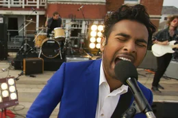 Jack Malik (Himesh Patel)  Die Verwendung des sendungsbezogenen Materials ist nur mit dem Hinweis und Verlinkung auf RTL+ gestattet.