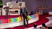 Daniel Mueller  Verwendung nur in Verbindung mit Programmkommunikation. Jede andere Nutzung ist untersagt; Daniel Mueller  Verwendung nur in Verbindung mit Programmkommunikation. Jede andere Nutzung ist untersagt