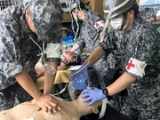 Okinoerabujima &ndash; Sanit&auml;ts&uuml;bung bei der 55th Air Warning and Control Squadron &ndash; Japan probt den Ernstfall so realistisch wie m&ouml;glich.