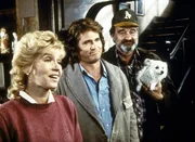 Jonathan (Michael Landon, M.) und Mark (Victor French, r.) besuchen mit Wally ein Altenheim, das von der jungen, engagierten Agnes geleitet wird. Jonathan (Michael Landon, M.) und Mark (Victor French, r.) besuchen mit Wally ein Altenheim, das von der jungen, engagierten Agnes geleitet wird.