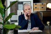Kathy Bates as &igrave;Madeline Matlock&icirc;