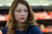 Saskia Schumann (Haley Bennett) Saskia Schumann (Haley Bennett)