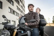 Back to front: Olga (Birgit Minichmayr) und Dengler (Ronald Zehrfeld)