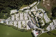Caravanpark am Tennsee aus der Vogelperspektive. Caravanpark am Tennsee aus der Vogelperspektive.