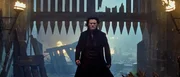 Um seinen Sohn und seine Frau zu besch&uuml;tzen, l&auml;sst sich der F&uuml;rst Vlad (Luke Evans) vom Vampirmeister in einen Blutsauger verwandeln. Doch kann er die beiden als Wesen der Finsternis wirklich sch&uuml;tzen?