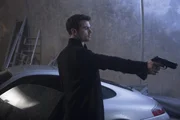David (Theo James)
