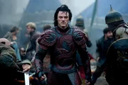 Ein blutiger und brutaler Kampf wartet auf Vlad (Luke Evans), der seine einzige Chance, den Sultan und die Osmanen zu besiegen, darin sieht, sich selber in einen bluthungrigen Vampir zu verwandeln ...