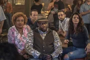 (v.l.n.r.) Dr. Loretta Wade (CCH Pounder); Christopher LaSalle (Lucas Black); Patton Plame (Daryl Mitchell); Sebastian Lund (Rob Kerkovich); Tammy Gregorio (Vanessa Ferlito) (v.l.n.r.) Dr. Loretta Wade (CCH Pounder); Christopher LaSalle (Lucas Black); Patton Plame (Daryl Mitchell); Sebastian Lund (Rob Kerkovich); Tammy Gregorio (Vanessa Ferlito)