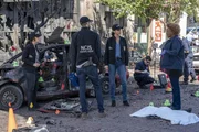 (v.l.n.r.) Tammy Gregorio (Vanessa Ferlito); Sebastian Lund (Rob Kerkovich); Hannah Khoury (Necar Zadegan); Dr. Loretta Wade (CCH Pounder) (v.l.n.r.) Tammy Gregorio (Vanessa Ferlito); Sebastian Lund (Rob Kerkovich); Hannah Khoury (Necar Zadegan); Dr. Loretta Wade (CCH Pounder)