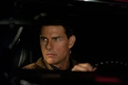Obwohl Jack Reacher (Tom Cruise) nichts lieber t&auml;te, als den ehemaligen US-Army-Scharfsch&uuml;tzen James Barr an den Galgen zu bringen, bitte dieser ausgerechnet ihn um Hilfe, als er beschuldigt wird, wahllos f&uuml;nf Menschen erschossen zu haben ...