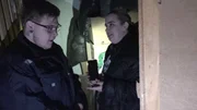 S13E54: Jana bereitet immer noch alles f&uuml;r ihren anstehenden Umzug in ihre neue Wohnung vor. Doch der Neuanfang wird getr&uuml;bt, als sie nach einigen Sachen schaut, die bei Kumpel Damian im Keller untergebracht sind. Der hatte n&auml;mlich einen Wasserschaden im Haus. Auch die Habseligkeiten von Jana sind davon nicht verschont geblieben.