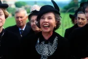 Madame Audel (Leslie Caron)