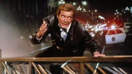 James Bond (Roger Moore)