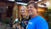 Bianca (39) und Matthias (48) wollen ihren in die Jahre gekommenen Außenbereich in ein Mallorca-Paradies verwandeln, um dort zu entspannen und Feste zu feiern. Bianca (39) und Matthias (48) wollen ihren in die Jahre gekommenen Außenbereich in ein Mallorca-Paradies verwandeln, um dort zu entspannen und Feste zu feiern.